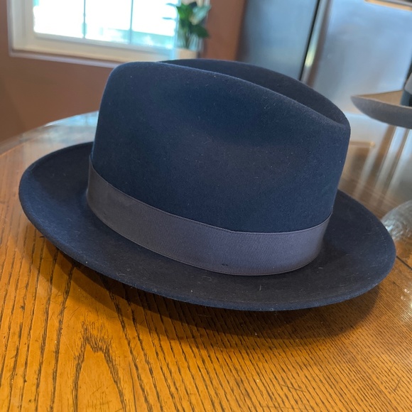 Fedora - Picture 1 of 7